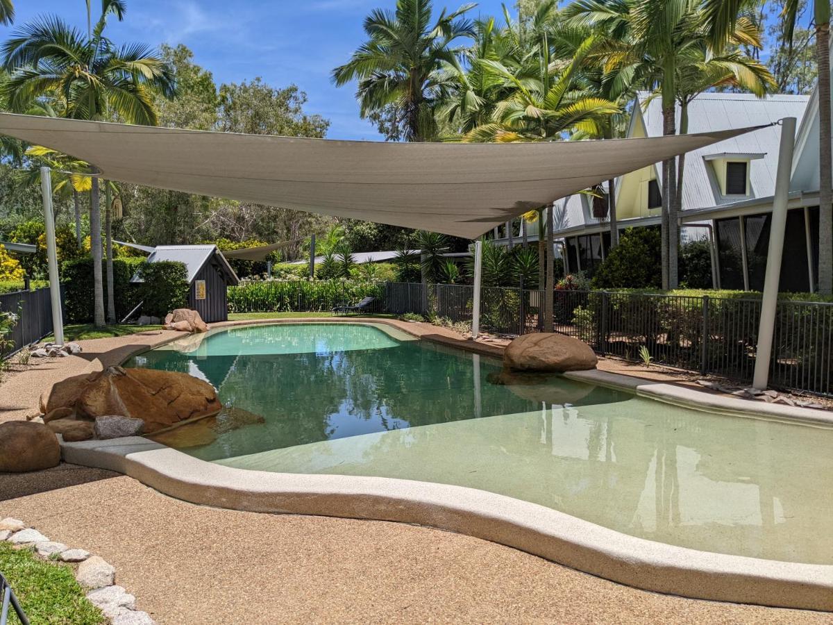 Canopy 5 Chalet Nelly Bay Bagian luar foto